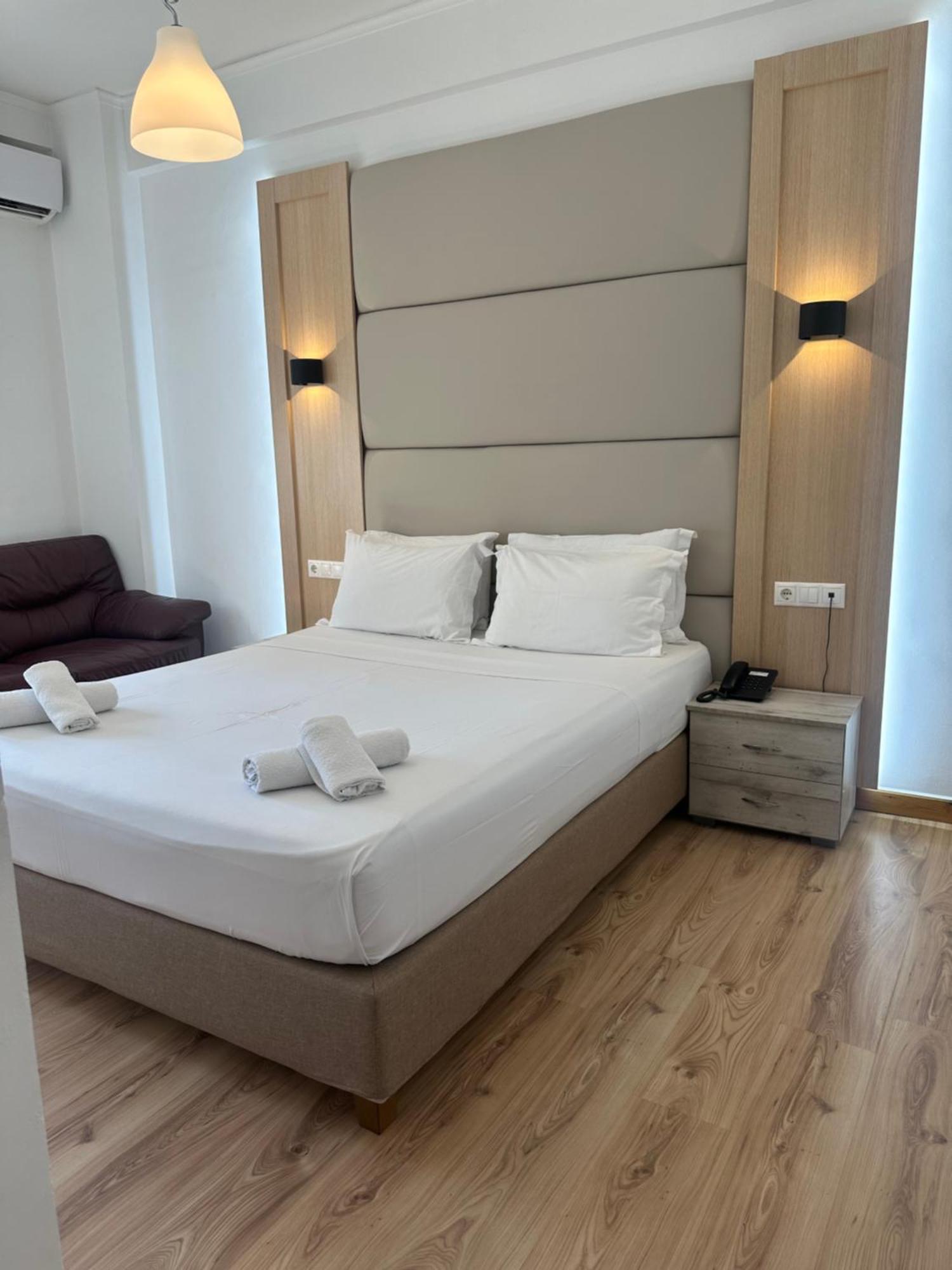 Hotel_Tier เอเธนส์ ภายนอก รูปภาพ